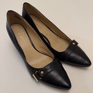 Nine West Navy Blue Pointy Toe Leather Wedge Heels Size 7.5